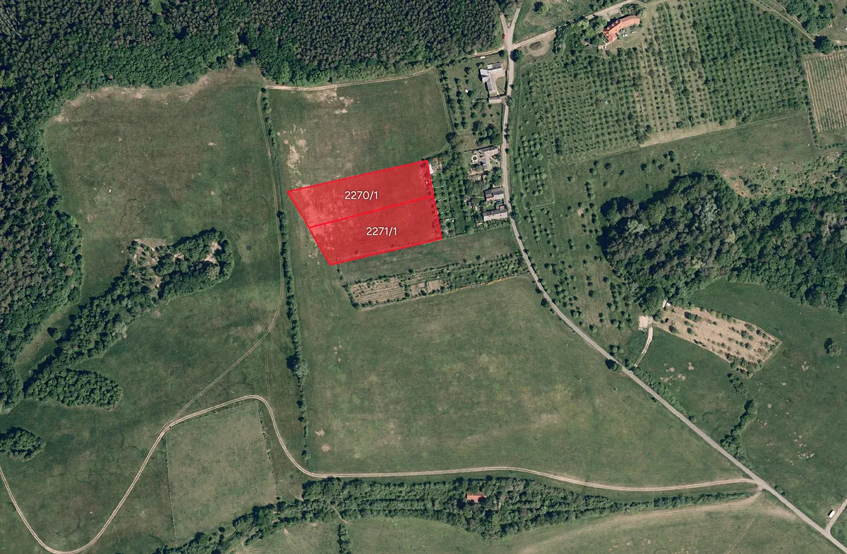 Prodej pole 7400 m²